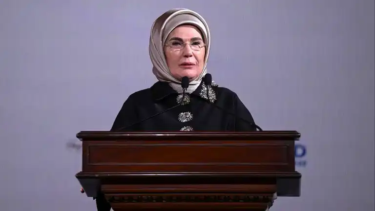 Emine Erdoğan'dan 23 Nisan Mesajı